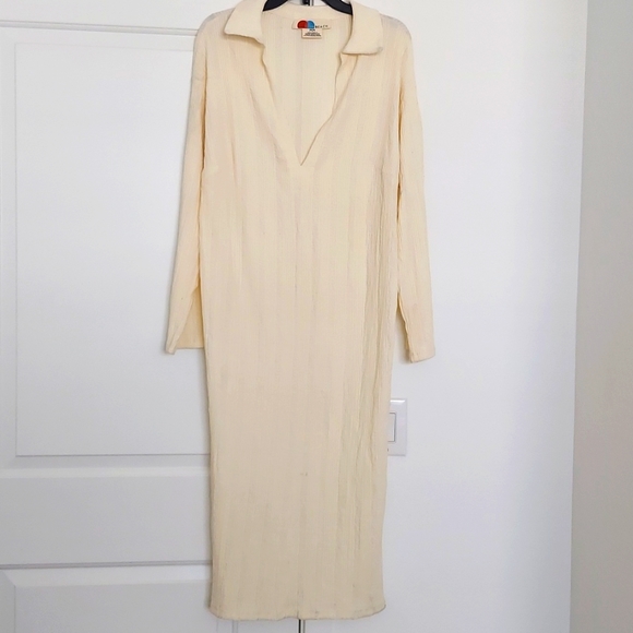 Long sleeve plunge v-neck sheer collared coverup